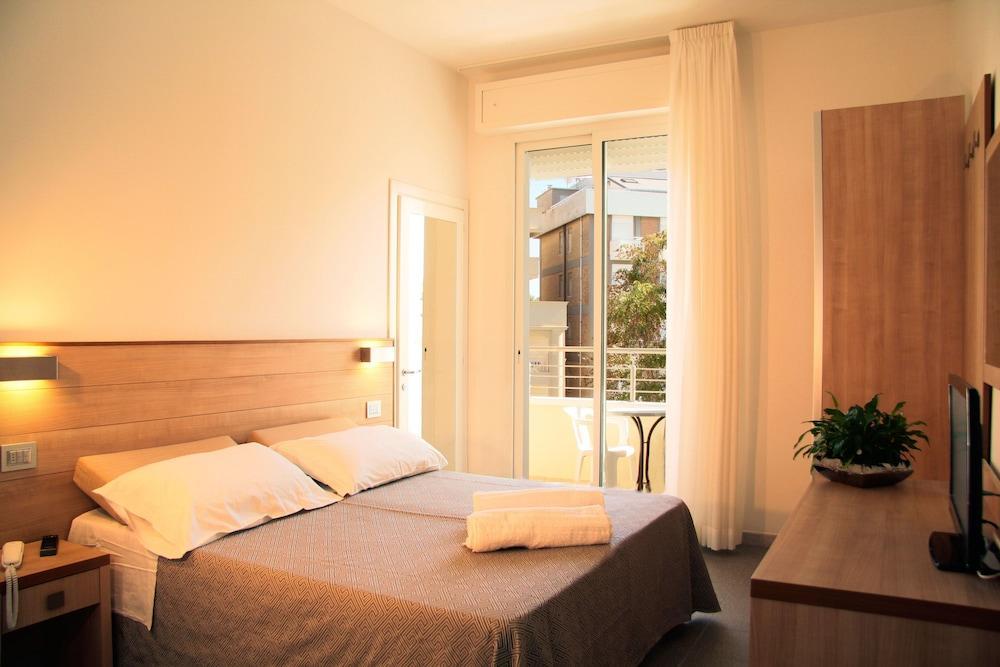 Hotel Bellevue Cattolica Exteriér fotografie