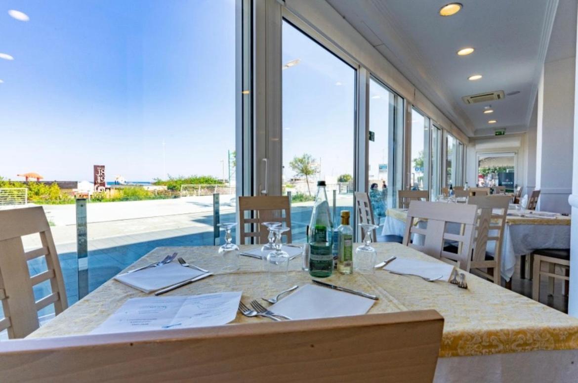 Hotel Bellevue Cattolica Exteriér fotografie