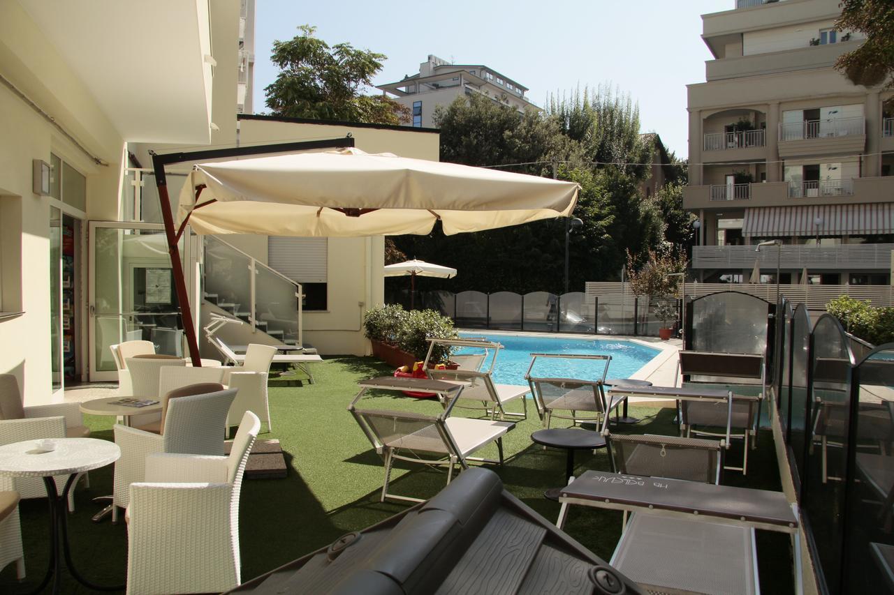 Hotel Bellevue Cattolica Exteriér fotografie